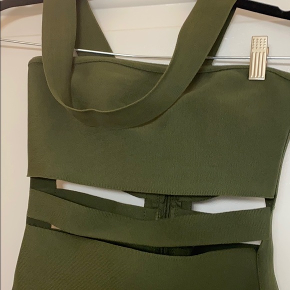 windsor dress - Picture 4 of 5